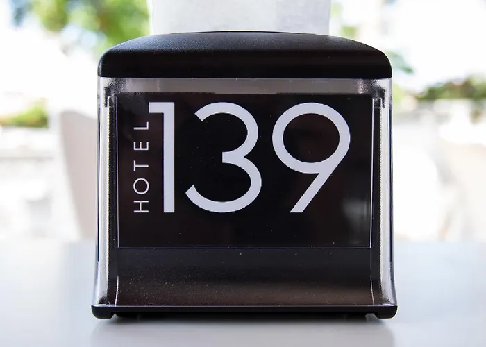 Hotel 139